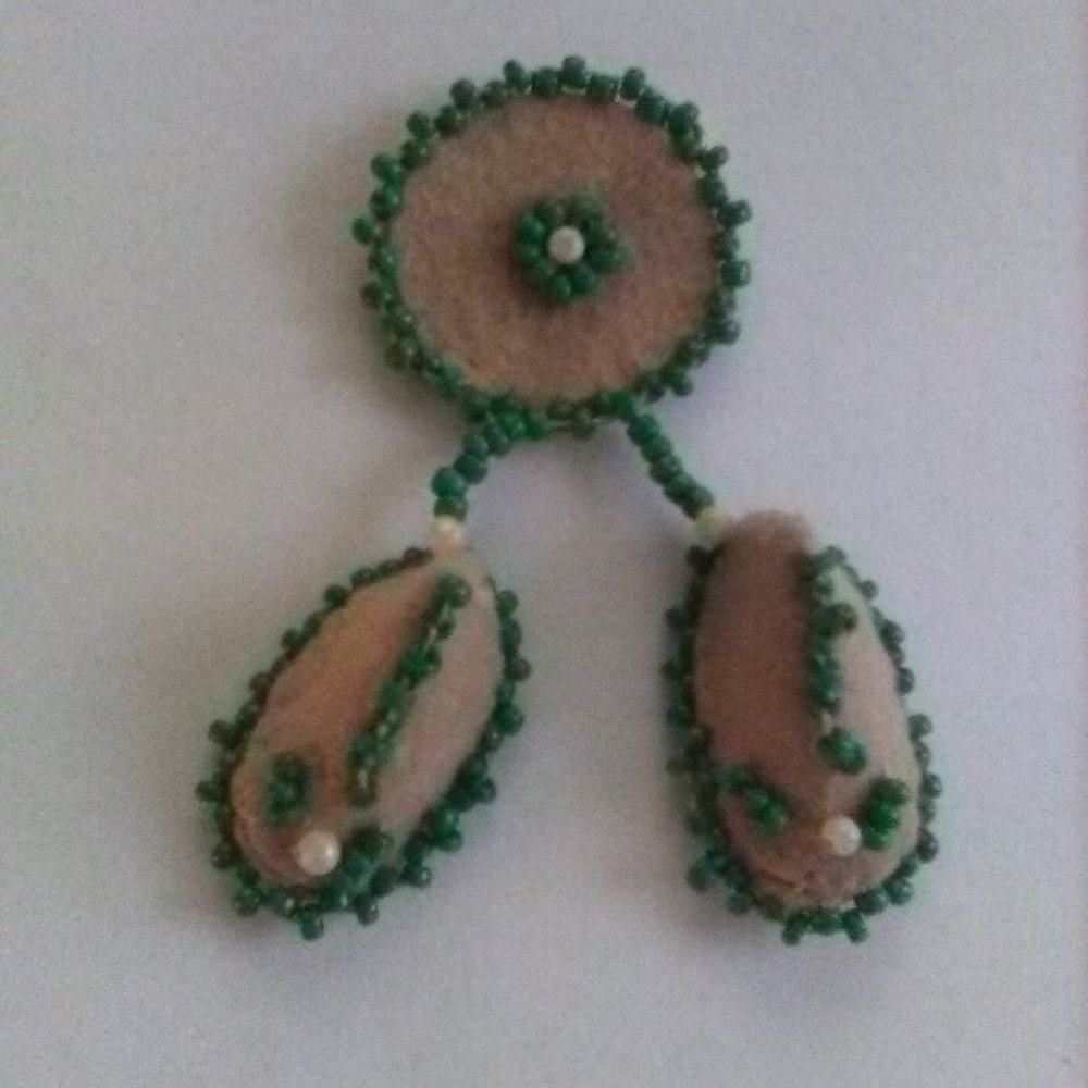 Vtg Handmade Native American Moccasin Pin